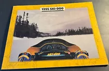 LARGE 1995 SKI-DOO SNOWMOBILE FULL LINE SALES BROCHURE 52 PAGES MACH 1 & Z (Y63)