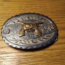 2 Western Gun Six Shooter Dual Pistols Silver/copper Toned Belt Buckle Made Kong