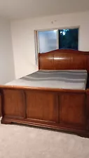 sleigh bed queen