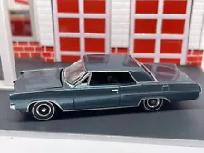 1964 64 Pontiac Grand Prix 421 V8 Blue Opening Hood 1/64 Limited Edition