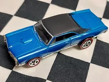 Hot Wheels 1967 Blue Pontiac GTO Redline