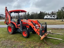 2016 Kubota M62 Tractor Loader Backhoes