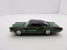 1965 PONTIAC CATALINA 2+2 2007 JOHNNY LIGHTNING COCA-COLA FAMILY FUN 1:64