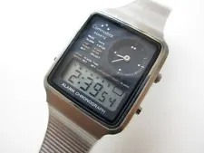 Commodoor alarm chronograph digital - analog 1970's watch - running!