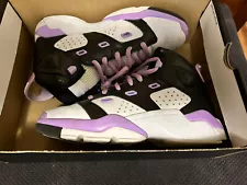 Jordan 6-17-23 (GS) - 7Y