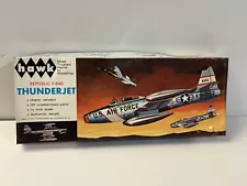 HAWK 1964 REPUBLIC F-84G U.S.A.F. THUNDERJET 1/48 KIT # 505-130 OPEN BOX