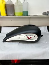 1018003-1324 VICTORY MOTORCYCLES HIGHBALL USED TANK BLK & WHT *DENT SCRATCH*