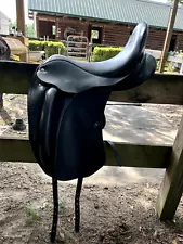 Custom Saddlery Wolfgang Solo Dressage saddle