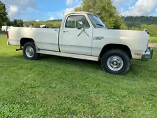 1986 Dodge Ram 2500 SURVIVOR-100% RUST FREE CALIFORNIA 4X4 CLASSIC