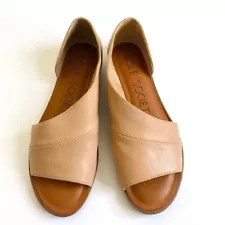 NEW - SOLE SOCIETY Colvan Leather Open Toe Flats, In Tan/Nude 8M 8.5M NWSB