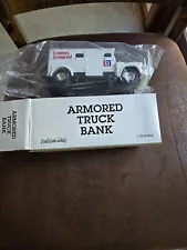 ERTL ARMORED TRUCK BANK NEW IN BOX 1:32 LOOMIS - WHITE