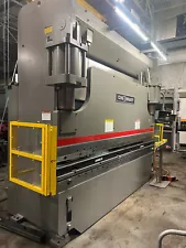 230 Ton X 12' Cincinnati 230CB10 Hydraulic Press Brake - Fabricating Machinery