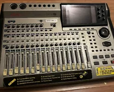 AKAI Professional & Digital Personal Studio DPS16 16trMTR 24bit 96kHz 20GB HD