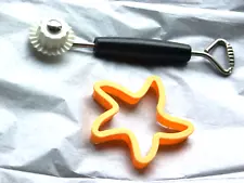 Pie Dough Crust Crimper Pastry Wheel Edger 1960s & Starfish Cookie Cutter