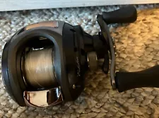 Pflueger Echelon Baitcasting Fishing 6 Bearing Reel Excellent Condition