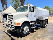 International Navistar 8100 2,000 Gallon S/A 6-Sprayer Water Truck 7.6L bidadoo