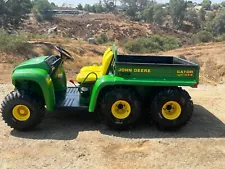 John Deere 6x4 Gator