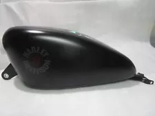 07-22 Harley Davidson XL883N Iron Sportster Gas tank