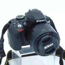 Nikon D3300 DSLR Camera W/Lens