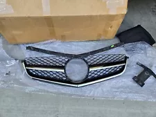 W204 Mercedes Benz C63 AMG Upper Front Grille OEM Authentic