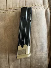 SIG SAUER P226 9mm 10 + Round Magazine-OEM