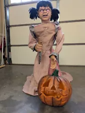 Lucy the Lunging pumpkin carver Zombie girl