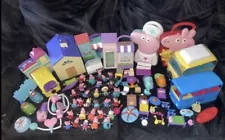 ð·Huge Peppa Pig Lot Includes 25+ Figures Houses Cars RV Furniture Watch Cases +