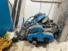 Chrysler 318 225 HP Marine Gas Engine 318 Runs perfect