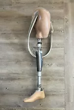 OttoBock C-Leg Right Leg Prosthetic- No Charger/Remote