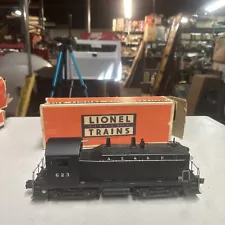 Vintage LIONEL Train Cars 623 Diesel Switcher - O Gauge Untested