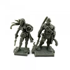 Reaper Bones Black 20732 Pilot and Powder Monkey (2)