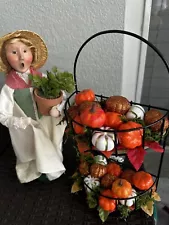 Byers Choice Style “pumpkins For Sale” Display 2 Tiered Rack-Caroler Not Includ