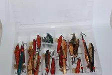 JOB LOT SPINNING LURES DEVON MINNOW FLOATERS HAND MADE IN PLASTIC LURE BOX